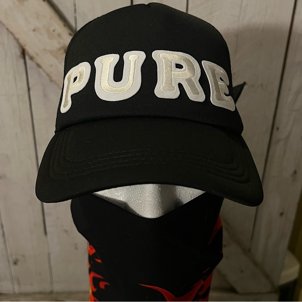 Pure apparel B&W snap back